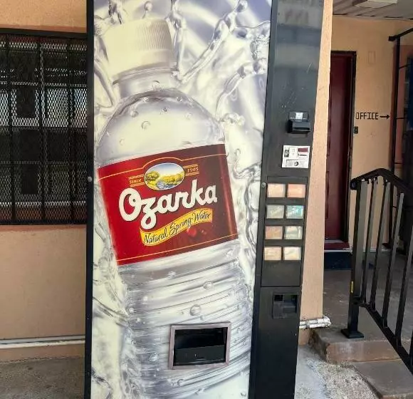 Retkeilymaja Economy Inn Odessa