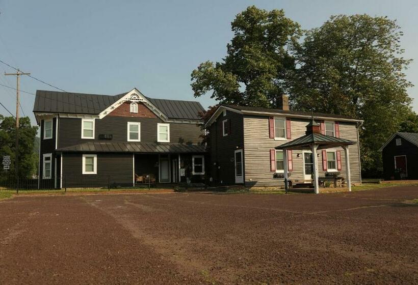 旅馆 Estes Manor   Sperryville Va