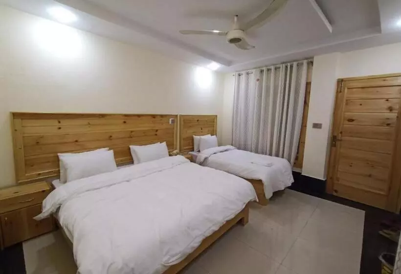 هتل F R Darya E Swat