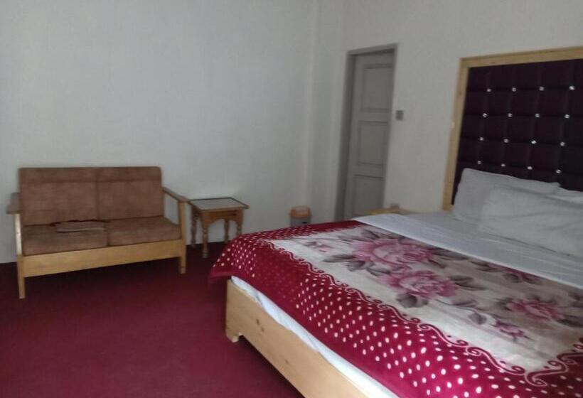 هتل F R Darya E Swat