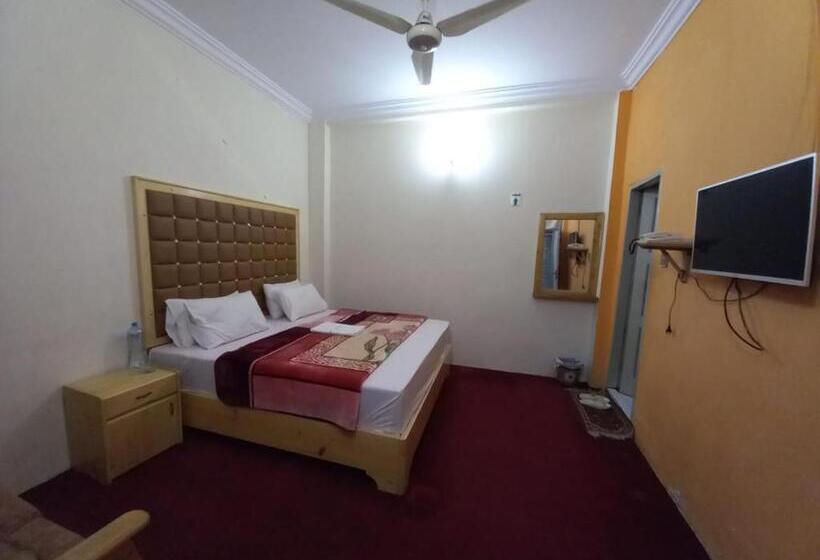 هتل F R Darya E Swat