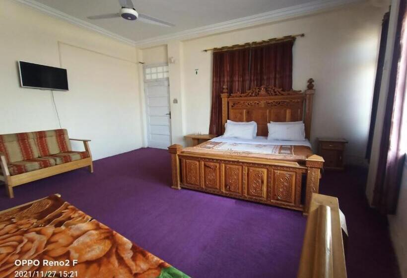 هتل F R Darya E Swat