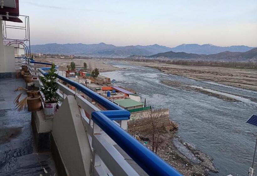 هتل F R Darya E Swat