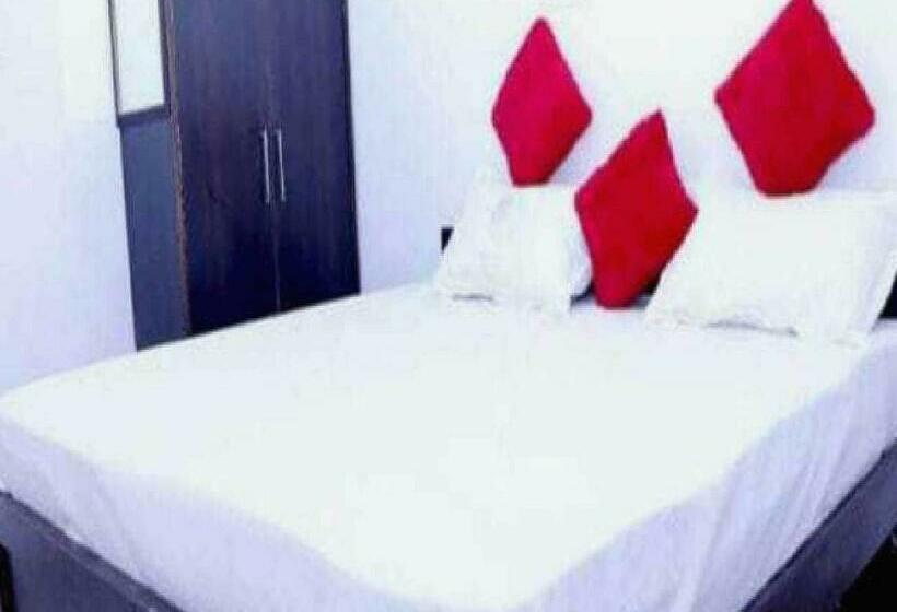 فندق Oyo 81370 Pink Garden Marriage Hall And Banquet Pheena