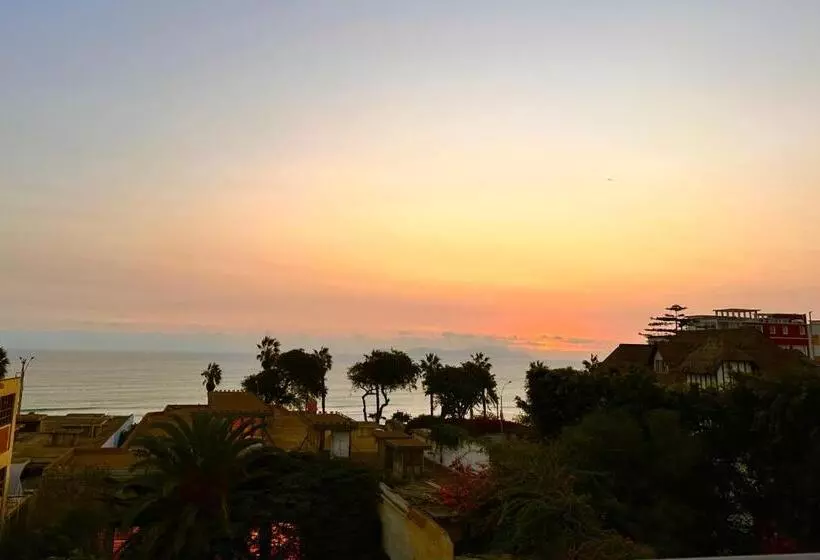 Ancestral Hostel Barranco