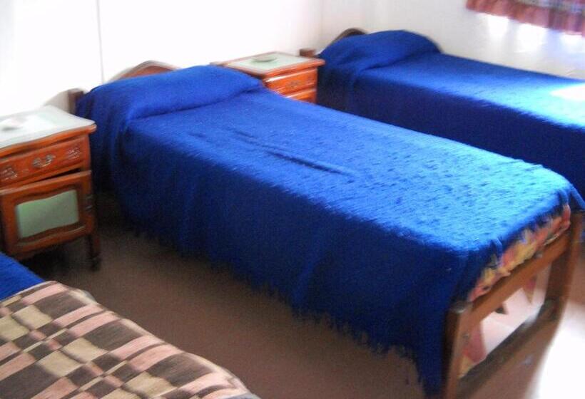 هتل Aeropuerto Monte Grande