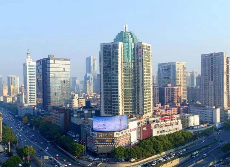 Kyriad Marvelous Hotel Changsha Furong Plaza Railway Station