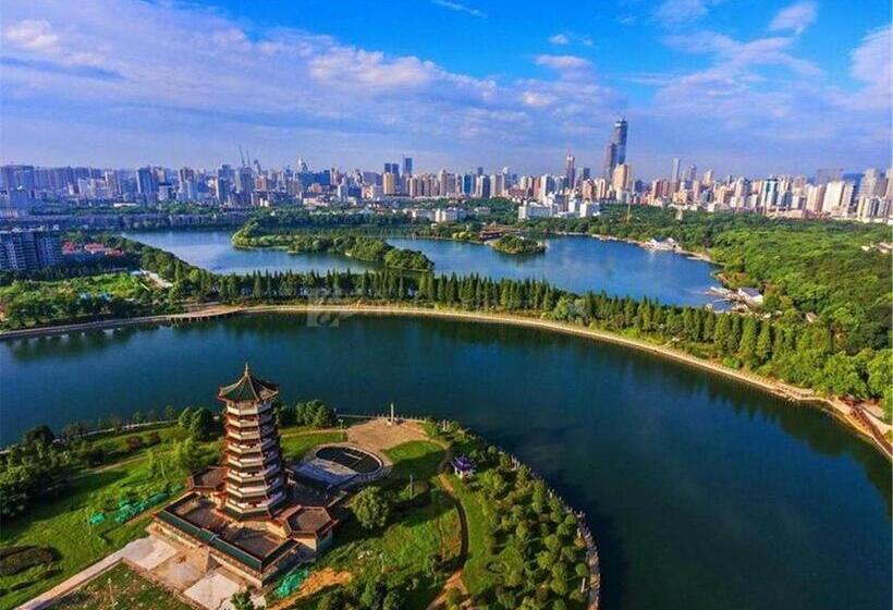 Kyriad Marvelous Hotel Changsha Furong Plaza Railway Station