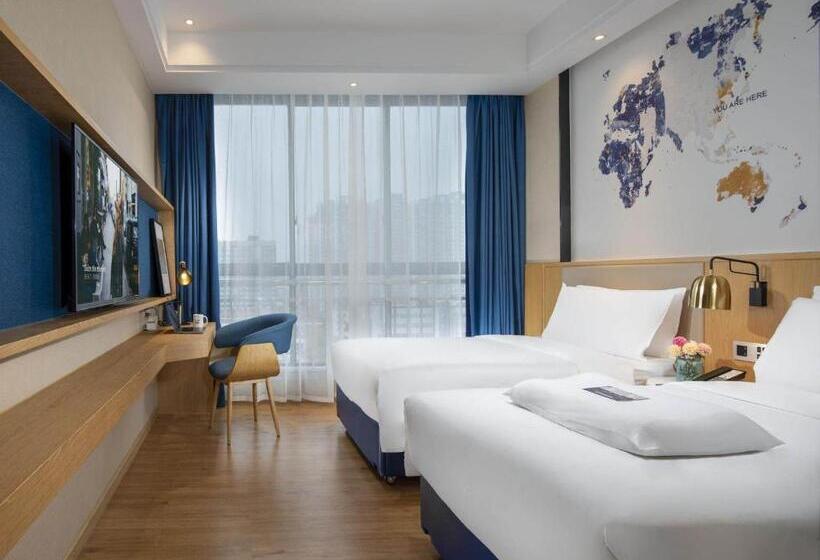 Hotel Kyriad Hanzhong Railway Station