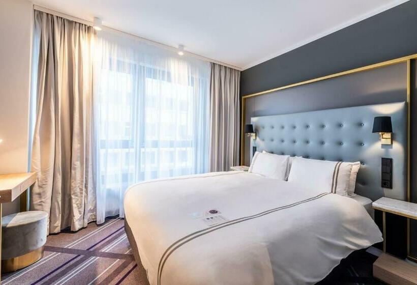 호텔 Premier Inn Darmstadt City Centre