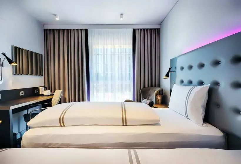 هتل Premier Inn Darmstadt City Centre