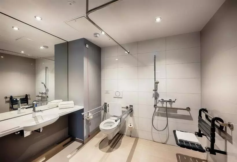 هتل Premier Inn Darmstadt City Centre