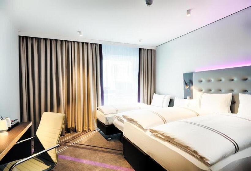 호텔 Premier Inn Darmstadt City Centre