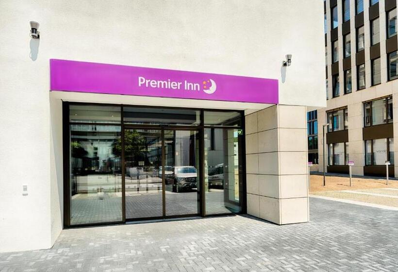 호텔 Premier Inn Darmstadt City Centre