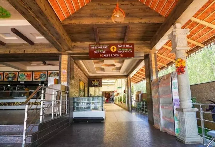 Hotelli Sri Krishna Inn   Kempegowda Airport Bangalore