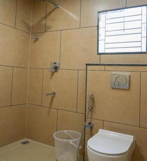 فندق Sri Krishna Inn   Kempegowda Airport Bangalore