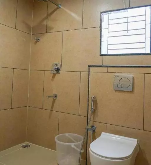 Hotelli Sri Krishna Inn   Kempegowda Airport Bangalore