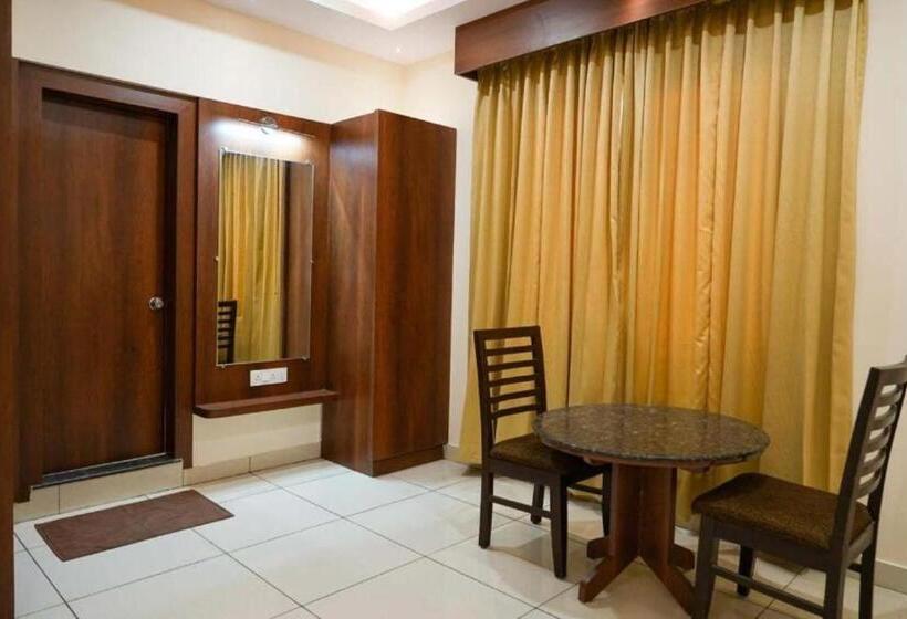 فندق Sri Krishna Inn   Kempegowda Airport Bangalore