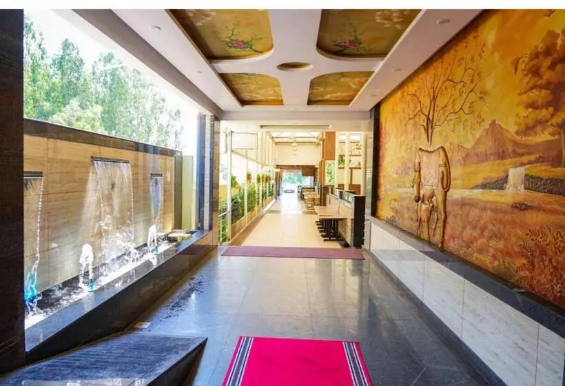 Hotelli Sri Krishna Inn   Kempegowda Airport Bangalore