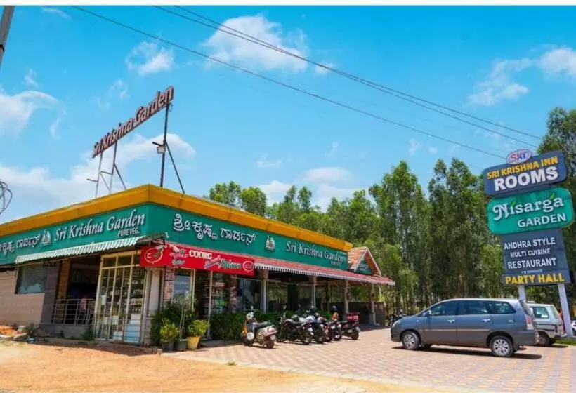 Hotelli Sri Krishna Inn   Kempegowda Airport Bangalore