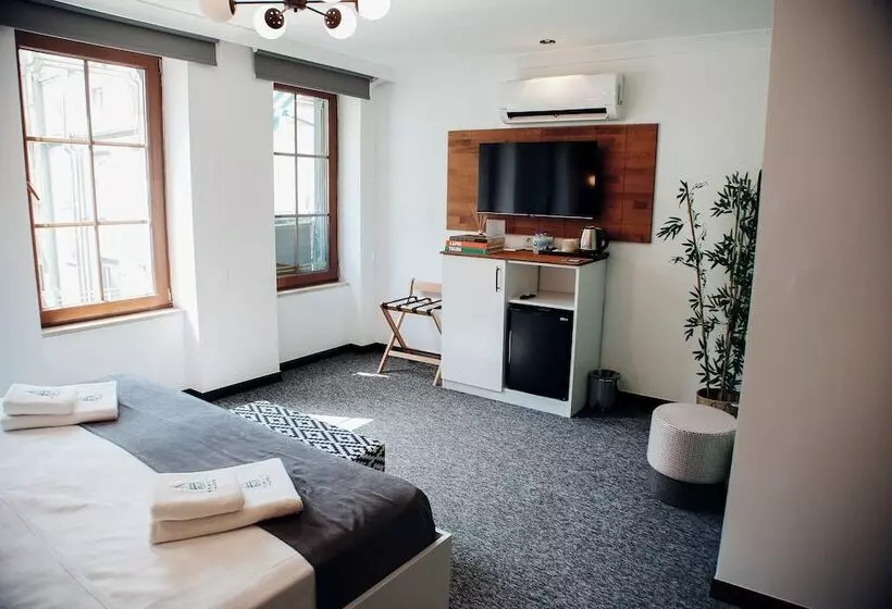 Hotelli Taksim Istiklal Street Yamalya