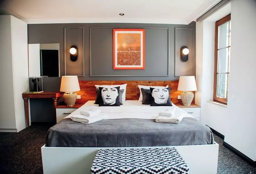 Hotelli Taksim Istiklal Street Yamalya