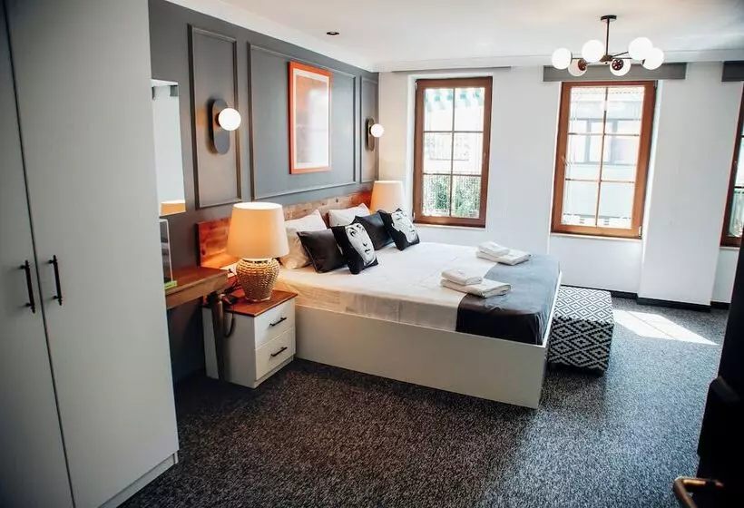 Hotelli Taksim Istiklal Street Yamalya