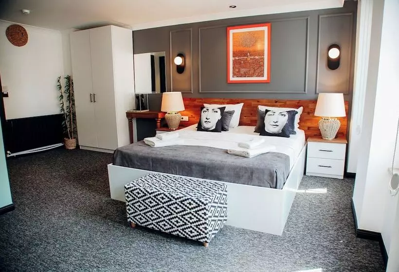 Hotelli Taksim Istiklal Street Yamalya