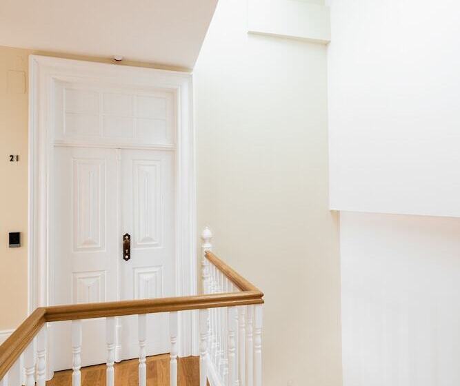 پانسیون Avenida Viana Boutique Suites