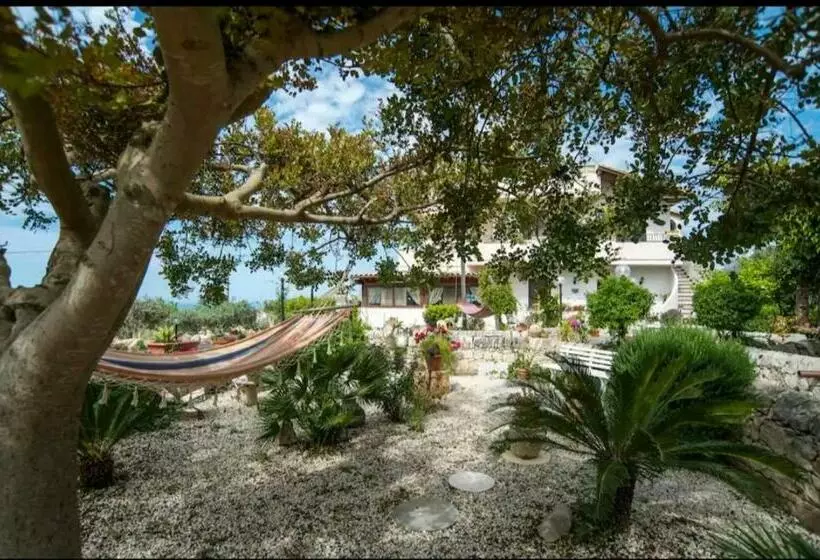 ペンション La Villa Del Conte