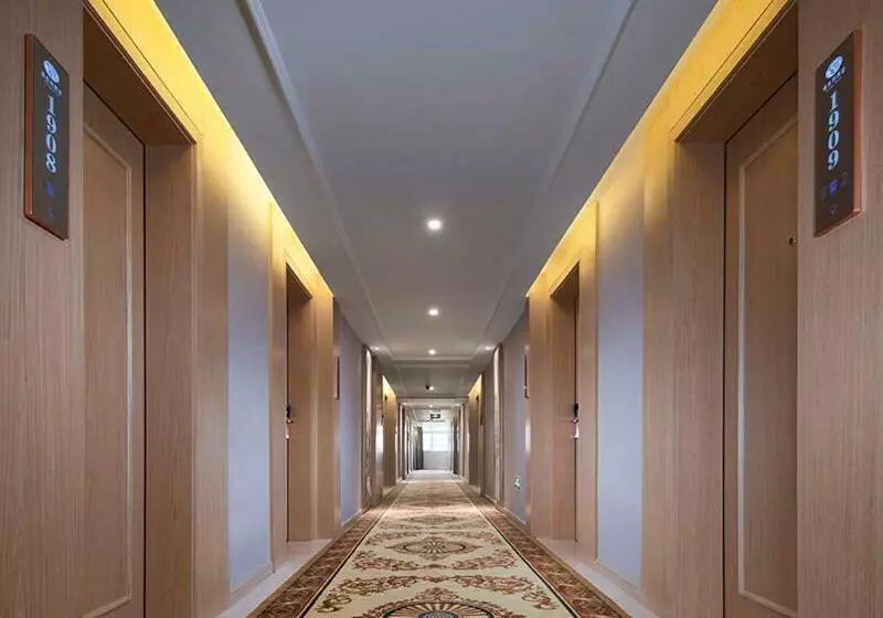 Vienna Hotel Yichun Administration Center Store