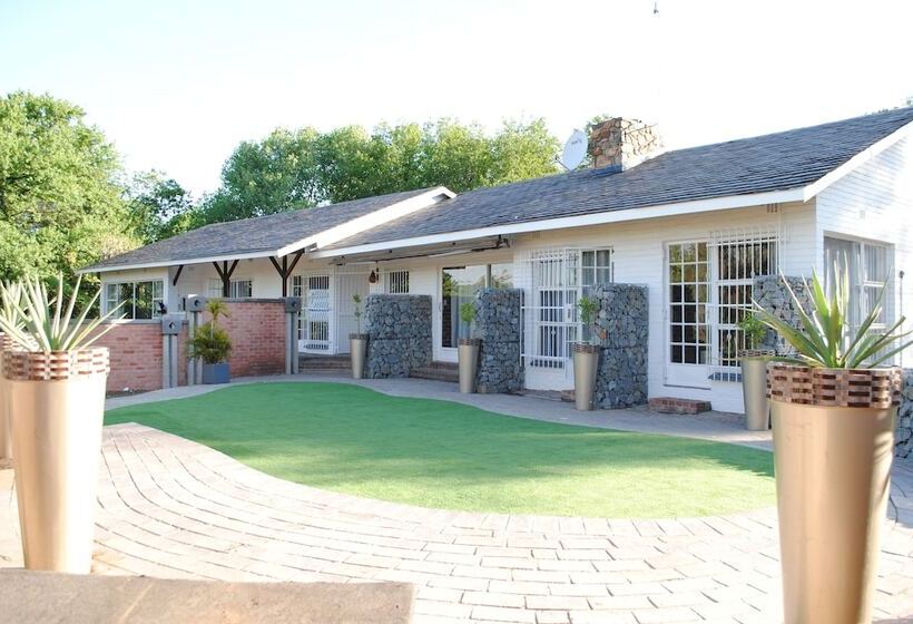 ベッドアンドブレックファースト B And B Sandton