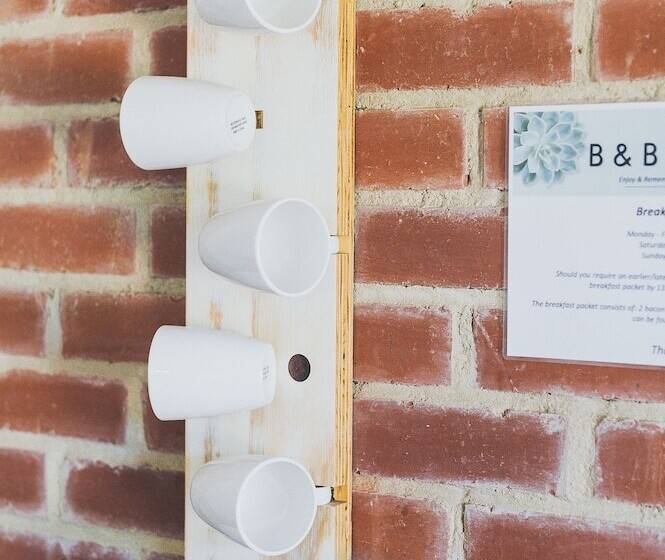 ベッドアンドブレックファースト B And B Sandton