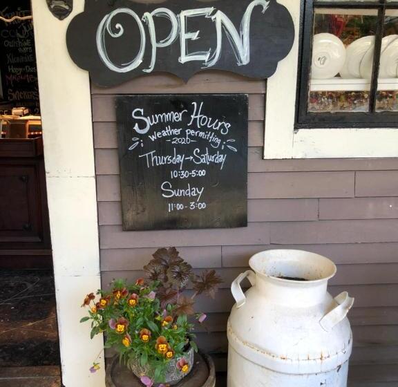 Bed and Breakfast Frederick William House