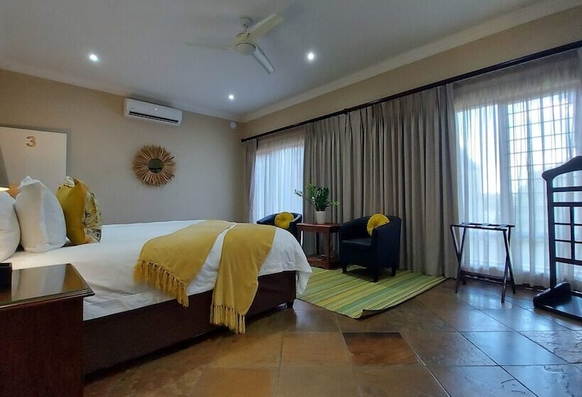 צימר Matumi Golf Lodge