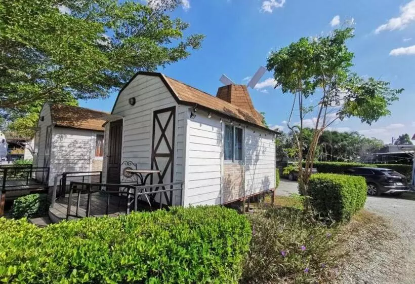 هتل De Coco House