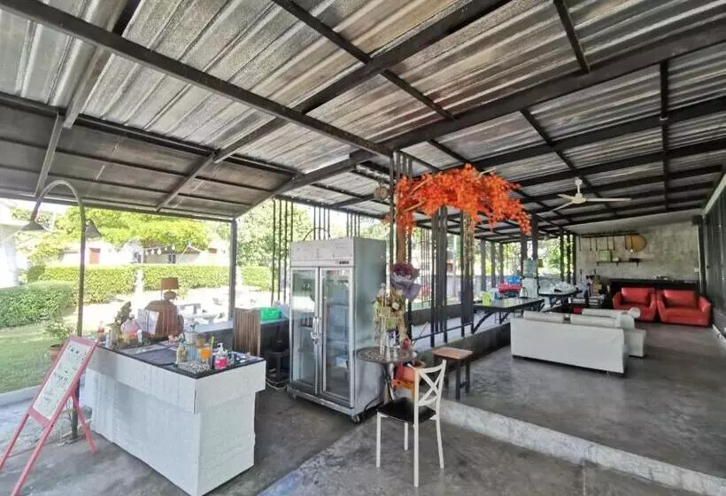 هتل De Coco House