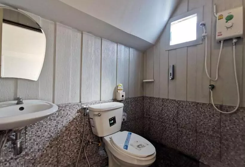 هتل De Coco House