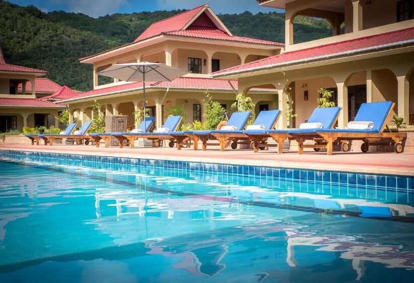 Oasis Hotel Restaurant & Spa