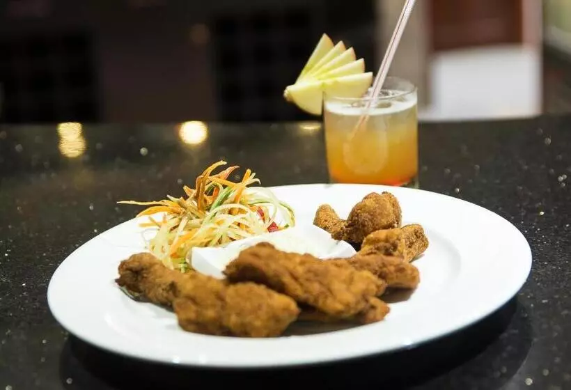 Oasis Hotel Restaurant & Spa