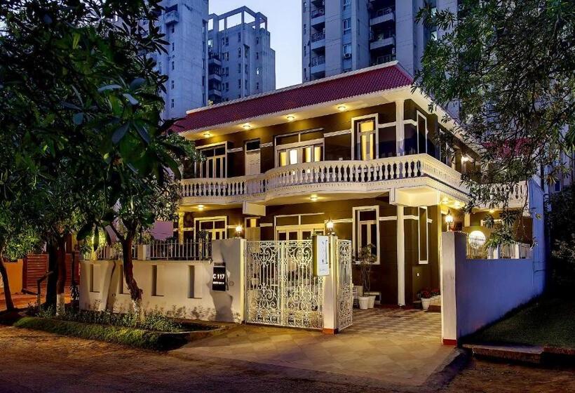 Hotel OYO Townhouse 001