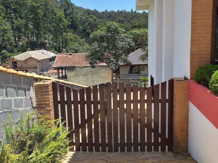 ホテル Pousada Flores Da Serra