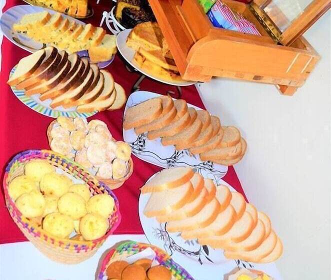 ホテル Pousada Flores Da Serra