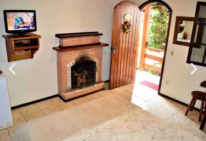 ホテル Pousada Flores Da Serra