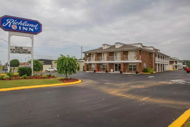 ホテル Richland Inn