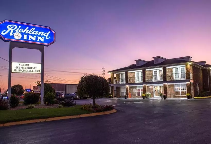 ホテル Richland Inn