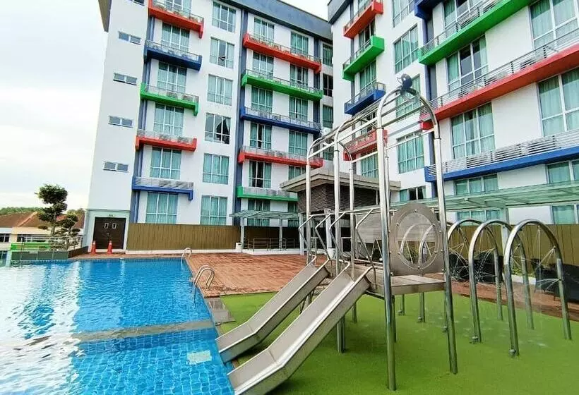 Hotel V8 - Johor Bahru