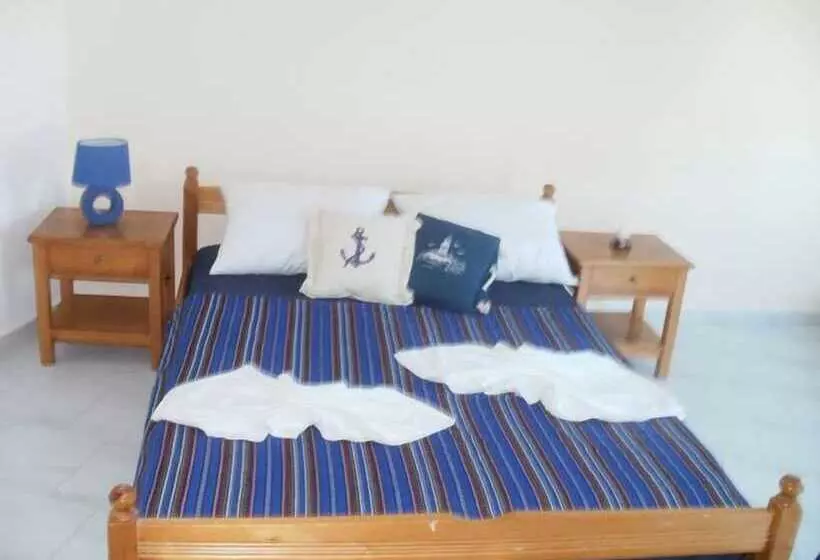 Seashell Apartments