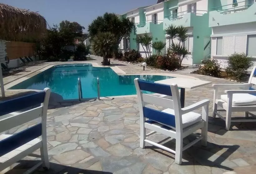 Seashell Apartments
