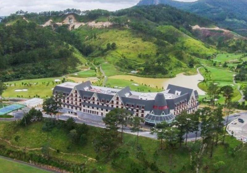 Swiss Belresort Tuyen Lam